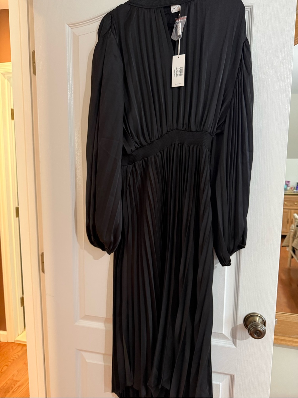 Petal & Pup Black Long-Sleeve Pleated Midi Dress